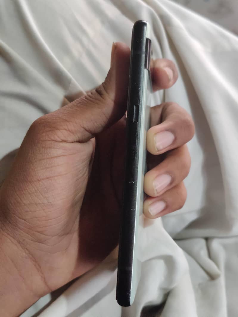 Google Pixel 6a 3