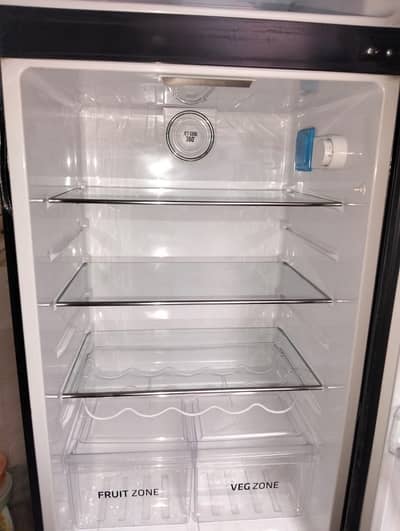 PEL full size refrigerator