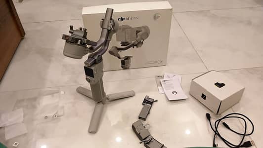 DJI RS 4 Mini Gimbal Stabilizer - Box Packed - 10/10 Condition - KHI