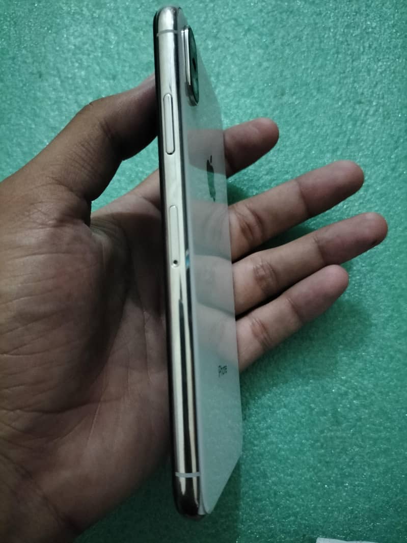Apple iPhone X 1