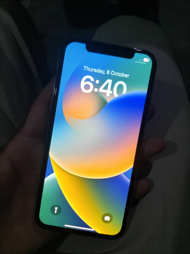 Apple iPhone X 3