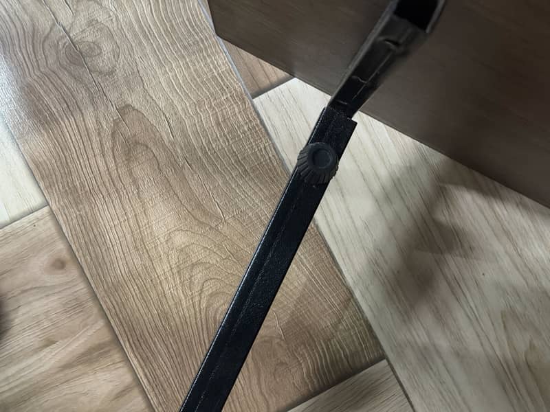 Height Adjustable Table 2