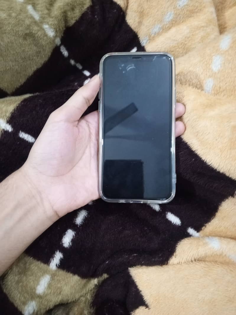 Apple iPhone 11 Pro 1