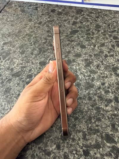 Apple iPhone 16 Pro Max 90 health  non pta