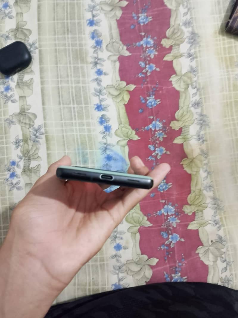 Google Pixel 6a 4