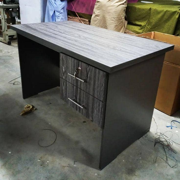 Computer Table 2