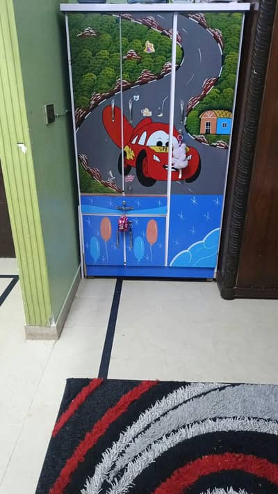 kids wardrobe