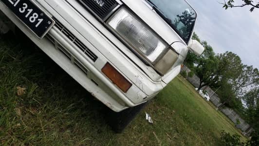 Nissan Sunny 1988