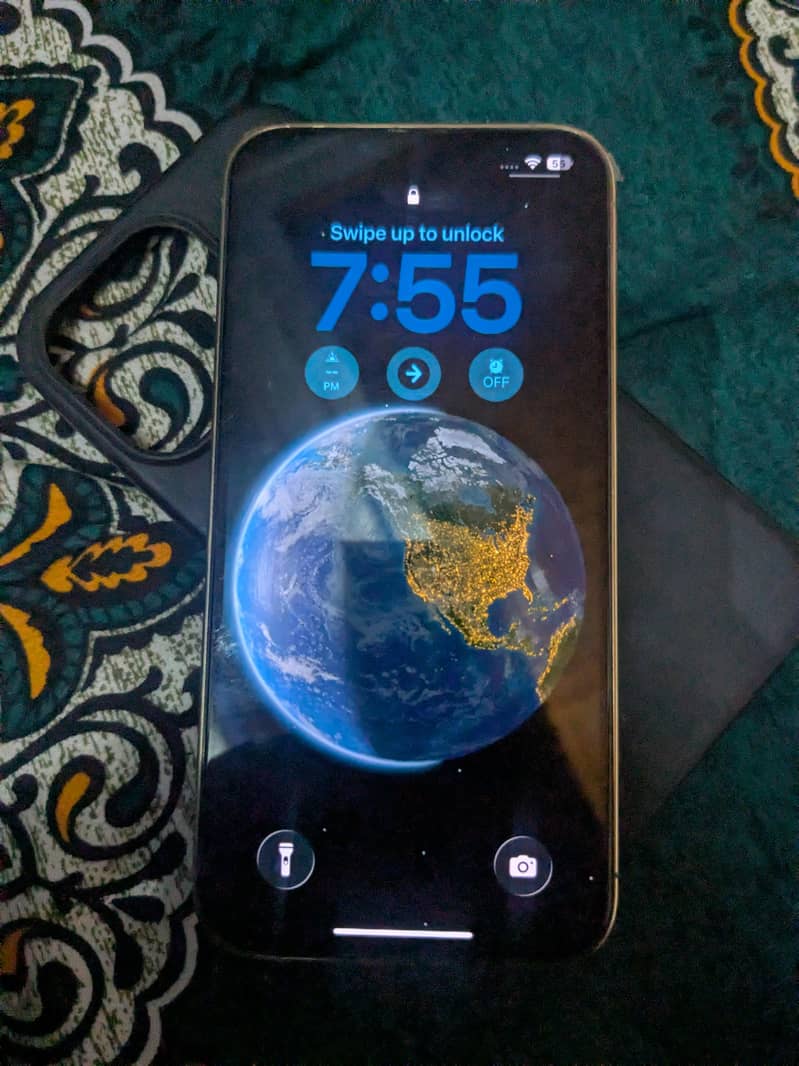 Apple iPhone 13 Pro 1