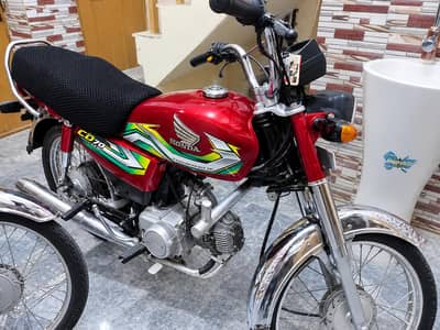 Bike for sale Urgent Person Contact Kharay 03143381272