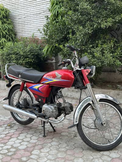 Honda cd70 2010 model