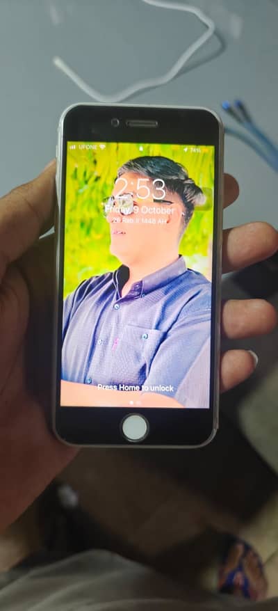 Apple iPhone 7