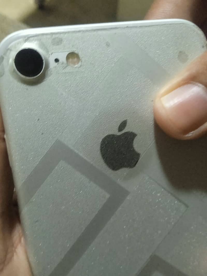Apple iPhone 7 6