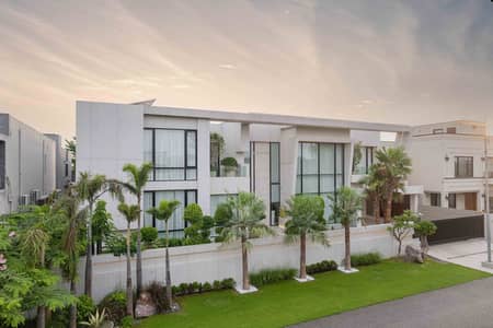 ANW REAL ESTATE PROUDLY OFFERS: 2 KANAL ELEGANT AND FULLY MAINTAINED SUPER HOT LOCATED BUNGALOW IS AVAILABLE IN THE BEST BLOCK OF DHA PHASE 7 - LAHORE.