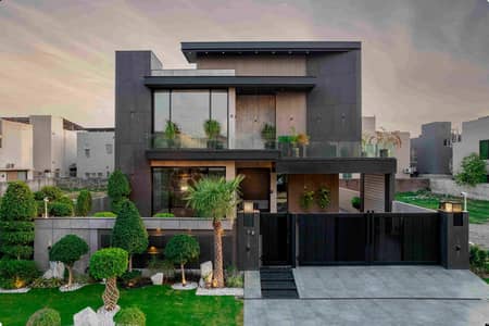 ANW REAL ESTATE PROUDLY OFFERS 1 KANAL ELEGANT AND FULLY MAINTAINED SUPER HOT LOCATED BUNGALOW IS AVAILABLE IN THE BEST BLOCK OF DHA PHASE 1 - LAHORE