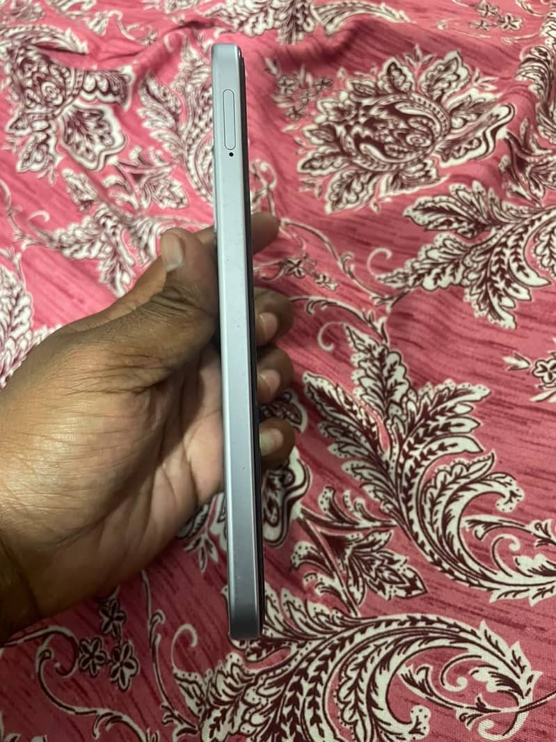OPPO A6k 3
