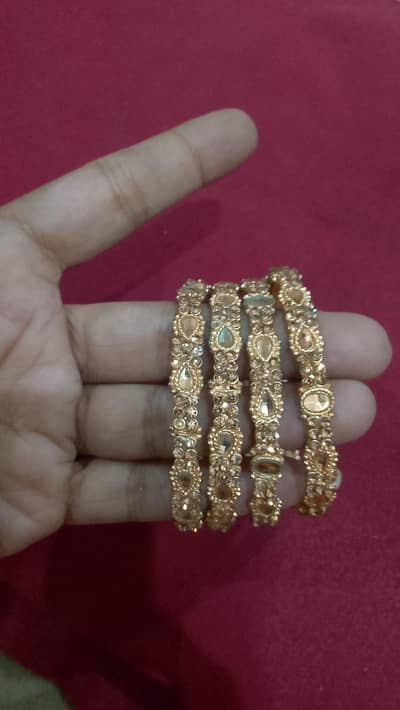 jewelry in good condition