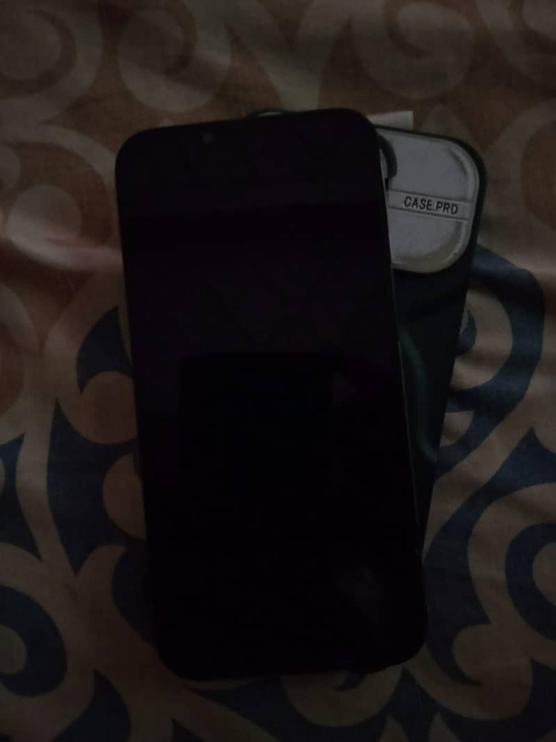 Apple iPhone 13 2