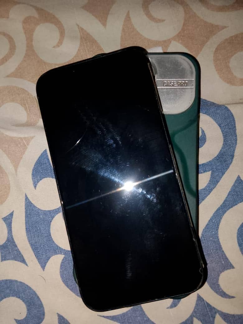Apple iPhone 13 7