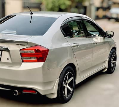 Honda City 2015 aspire 1.3 total genuine