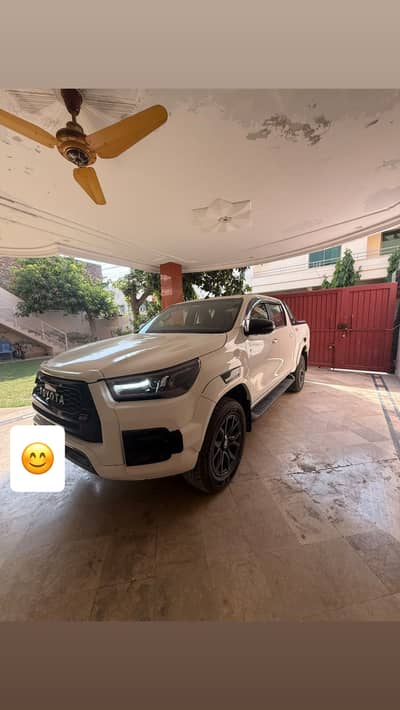 Toyota Hilux Revo GR
