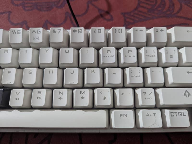 Magicforce mechanical keyboard 68% 2