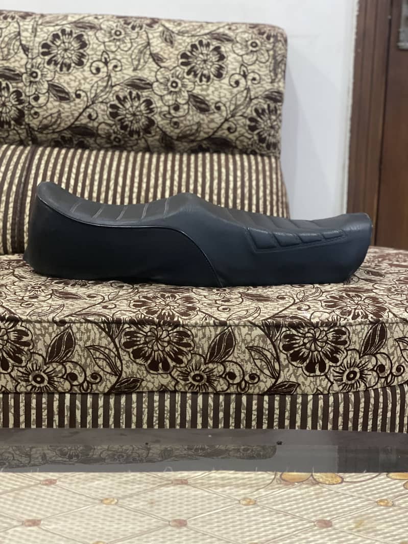 Honda 125 seat available step wli seat h game me use hoti h - Other ...