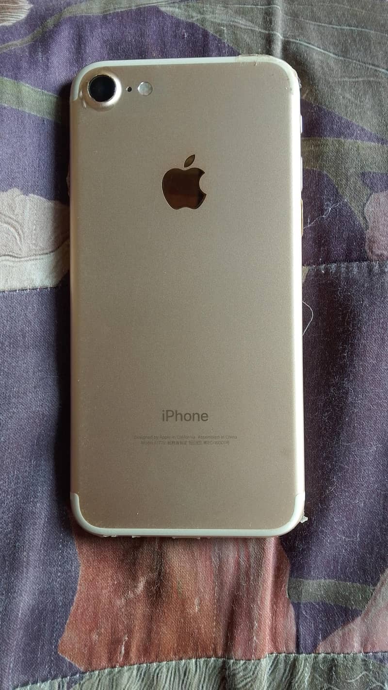 Apple iPhone 7 2