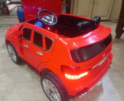 imported kids  jeep car with swing function & openable doors (ALL OK)