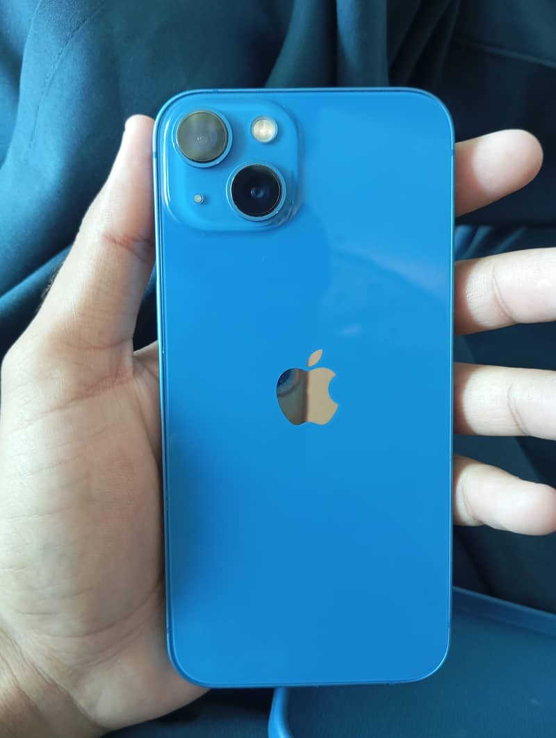 Apple iPhone 13 1