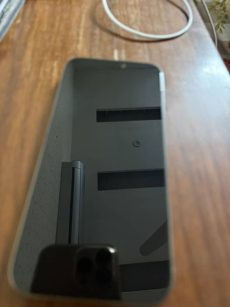 Apple iPhone 16 Pro Max 6