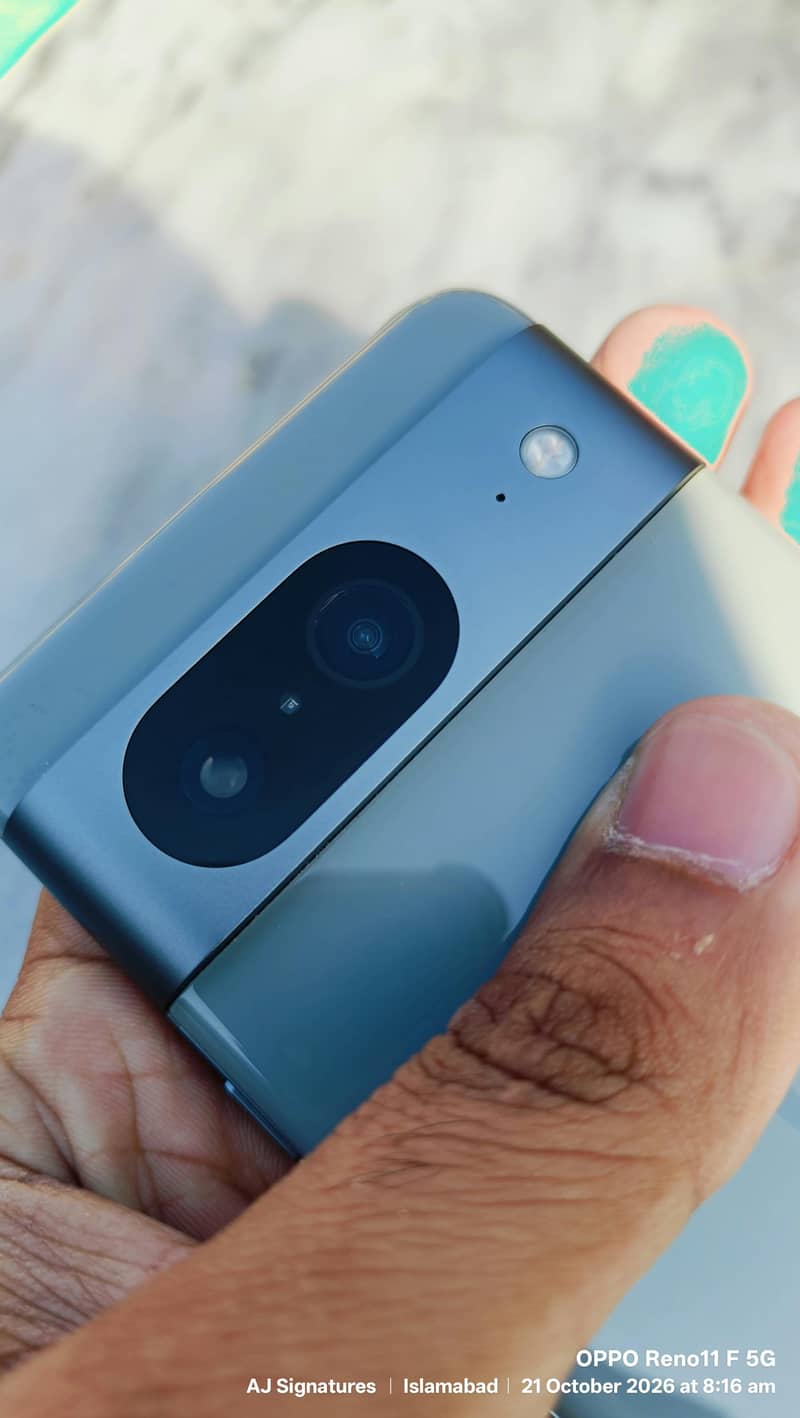 Google Pixel 8 2