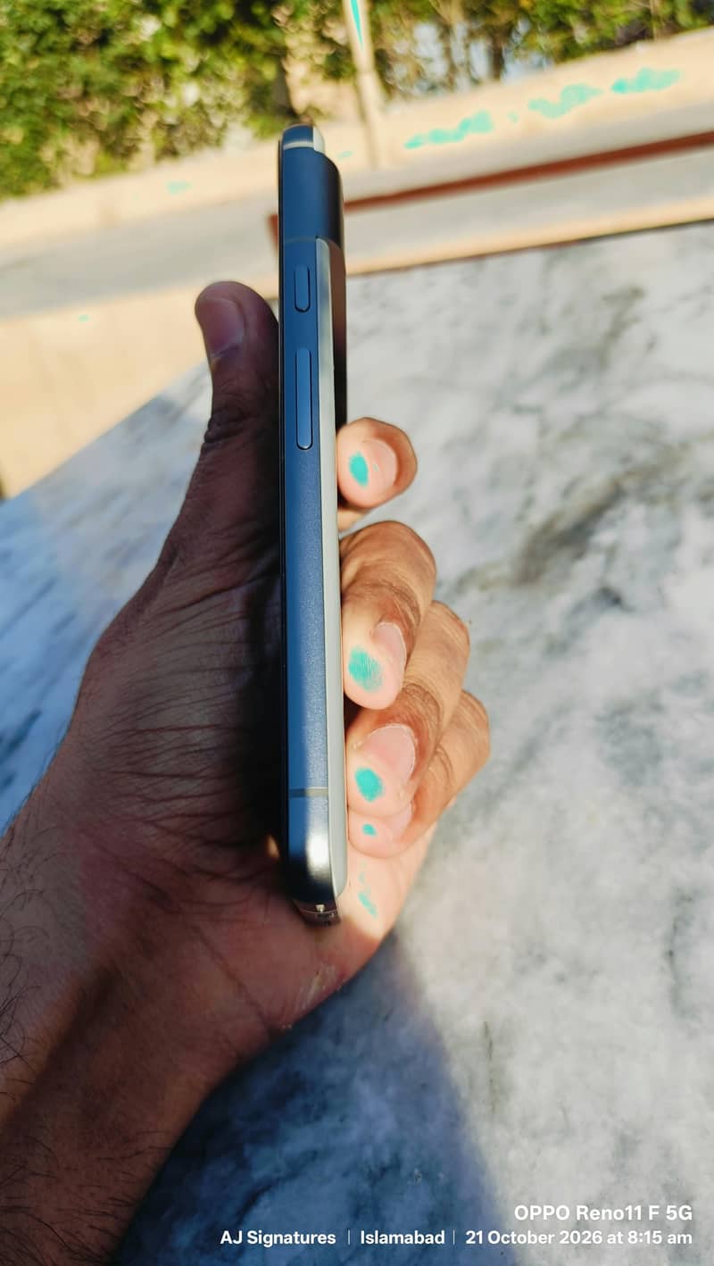 Google Pixel 8 3