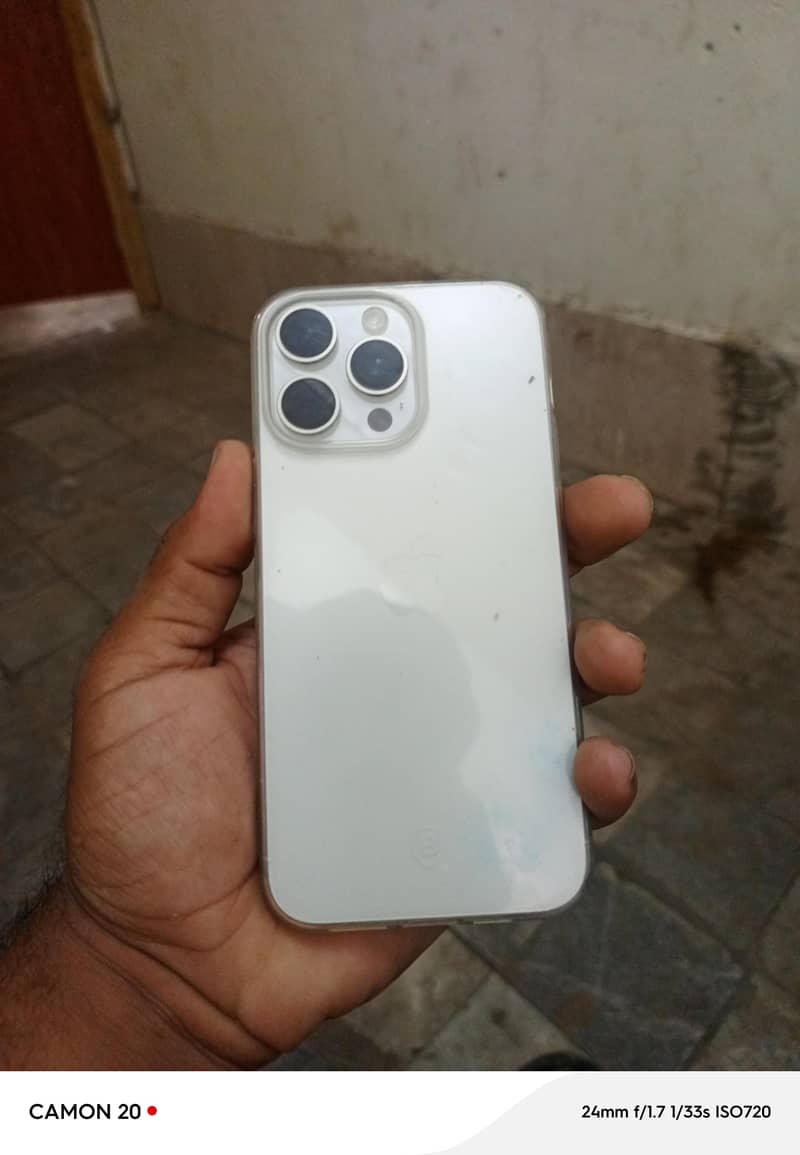 Apple iPhone 15 Pro Max 0