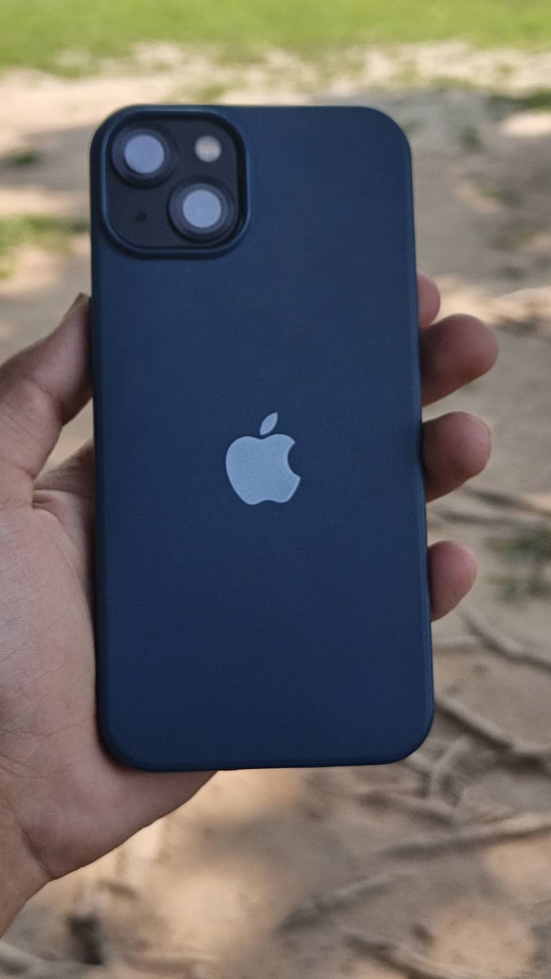 Apple iPhone 13 0