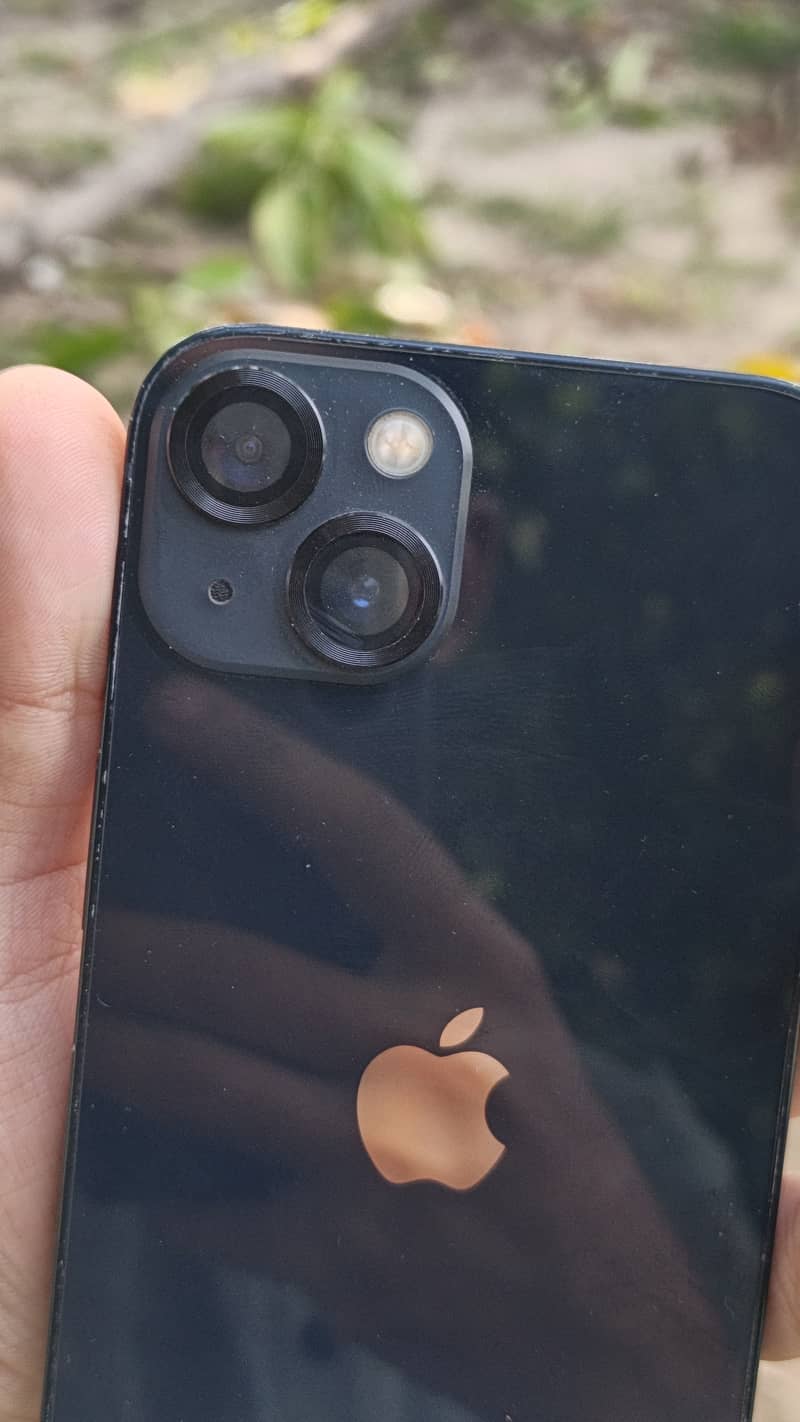Apple iPhone 13 10