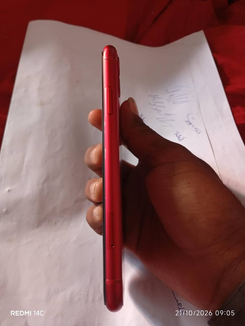 Apple iPhone 11 3