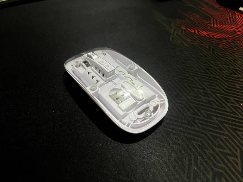 Transparent Wireless Rechargeable Mouse 4
