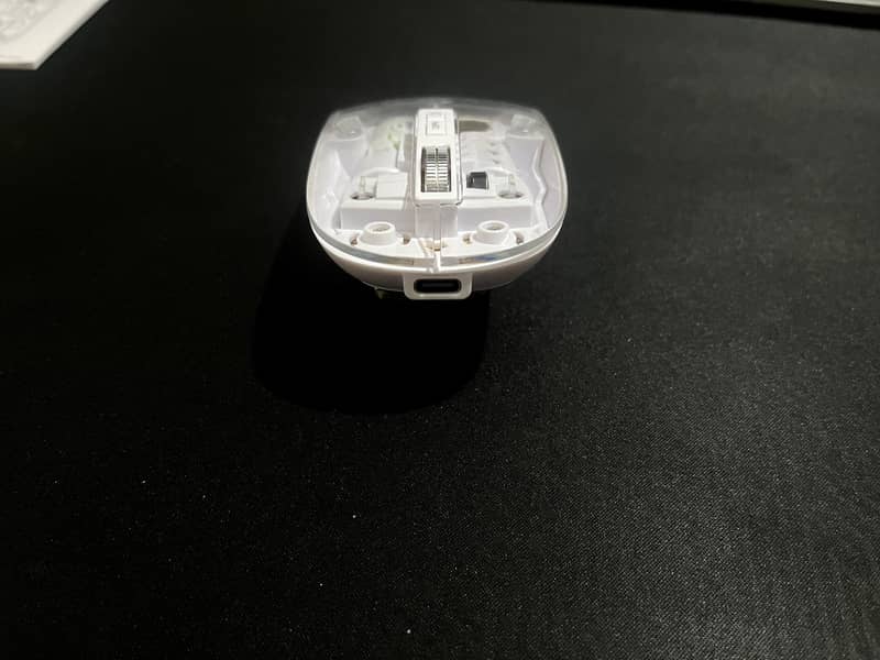 Transparent Wireless Rechargeable Mouse 5