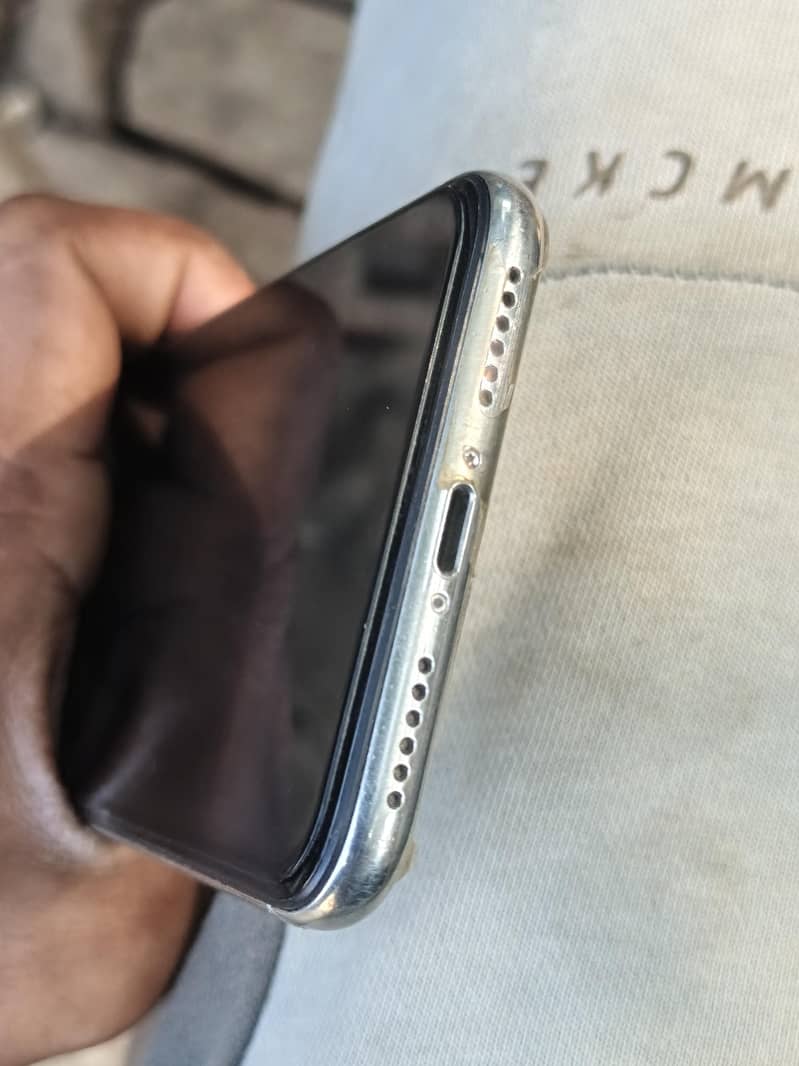 Apple iPhone X 2