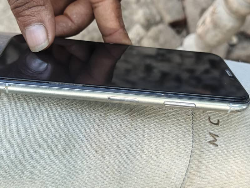 Apple iPhone X 5