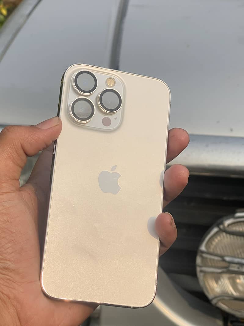 Apple iPhone 13 Pro 3