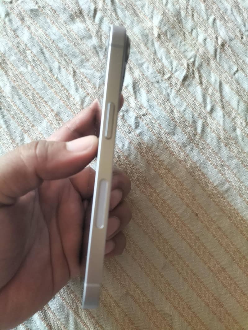 Apple iPhone 14 0