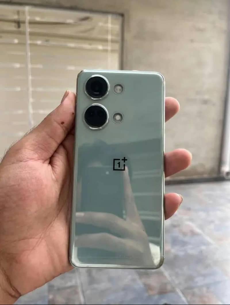 One Plus Ace 2V 0