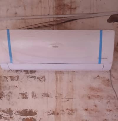 haier new condition ac 1.5 ton inverter 10 by 10 condition