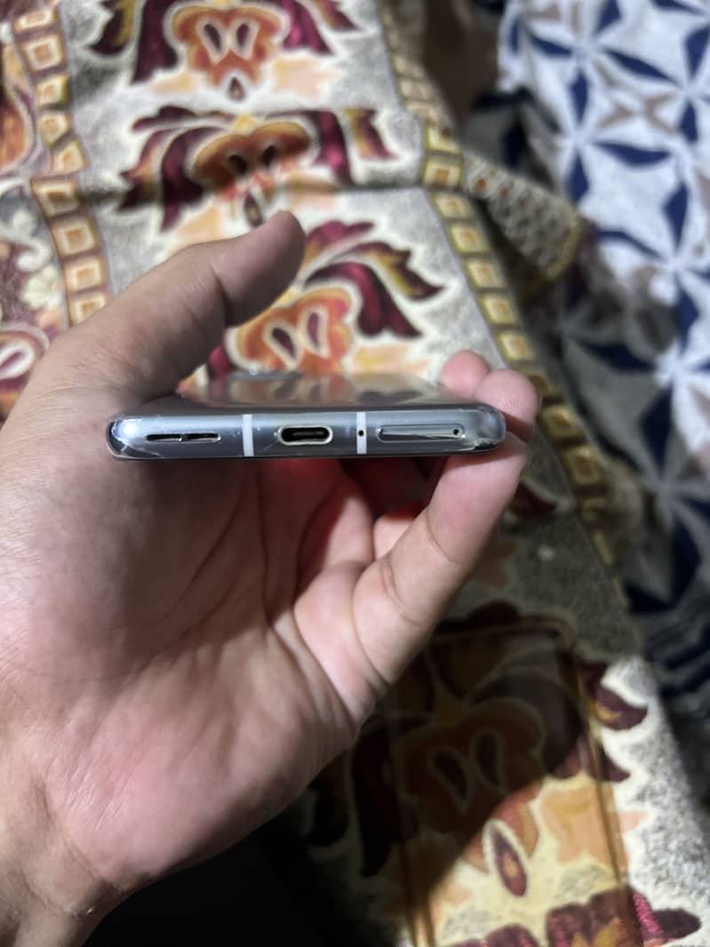 One Plus 9 Pro 4