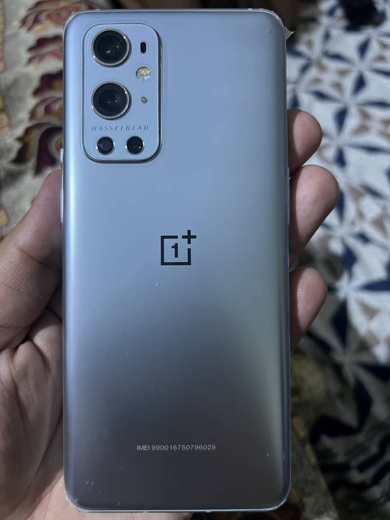 One Plus 9 Pro 6