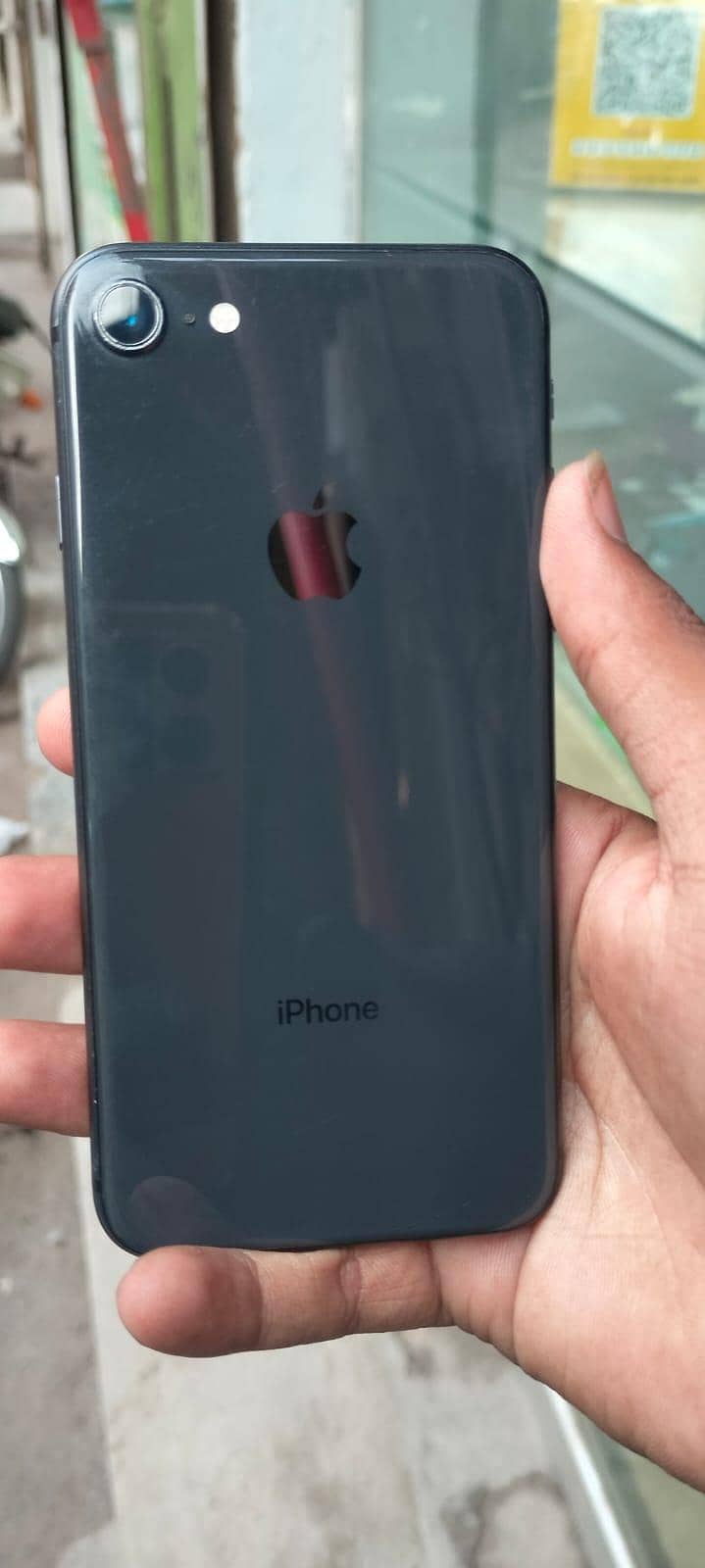 Apple iPhone 8 0