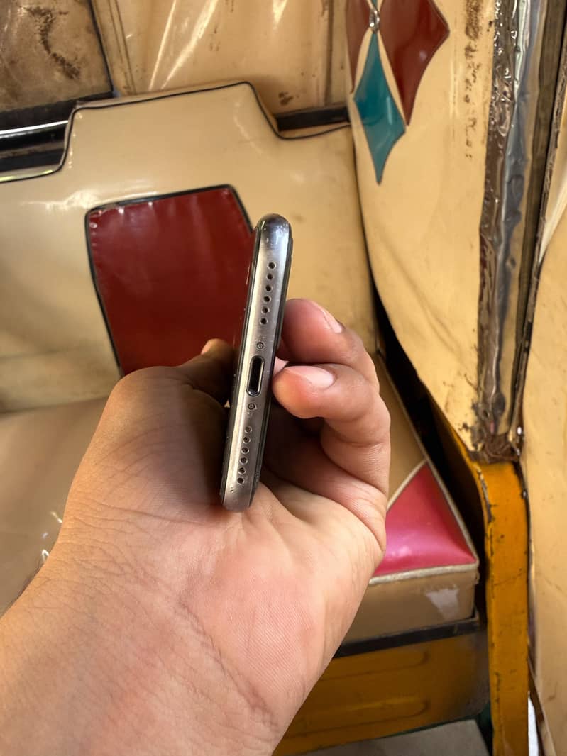 Apple iPhone 8 8
