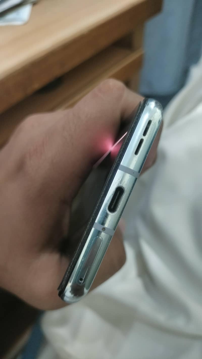 One Plus 8T 5